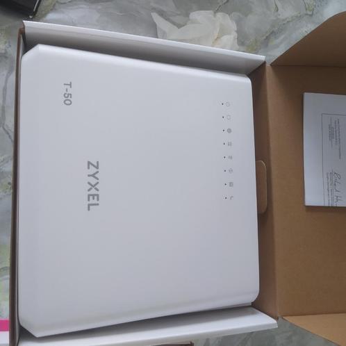 Nieuwe wifi plus zyxel router + T50, Computers en Software, WiFi-versterkers, Nieuw, Ophalen of Verzenden