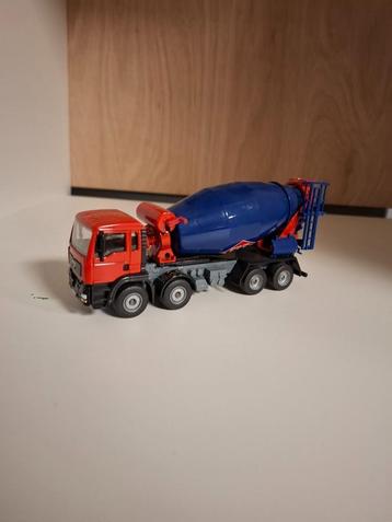 Siku 3525 Betonmixer beschikbaar voor biedingen