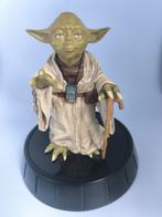 Star wars Yoda Limited Edition Statue, Ophalen of Verzenden, Zo goed als nieuw, Beeldje of Buste