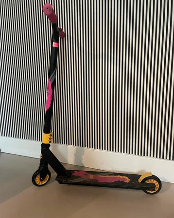 Black Dragon stuntstep beschikbaar voor biedingen