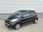 Peugeot 107 1.0-12V Black & Silver 5-deurs/Airco/NAP, Voorwielaandrijving, Euro 5, 4 stoelen, Alcantara