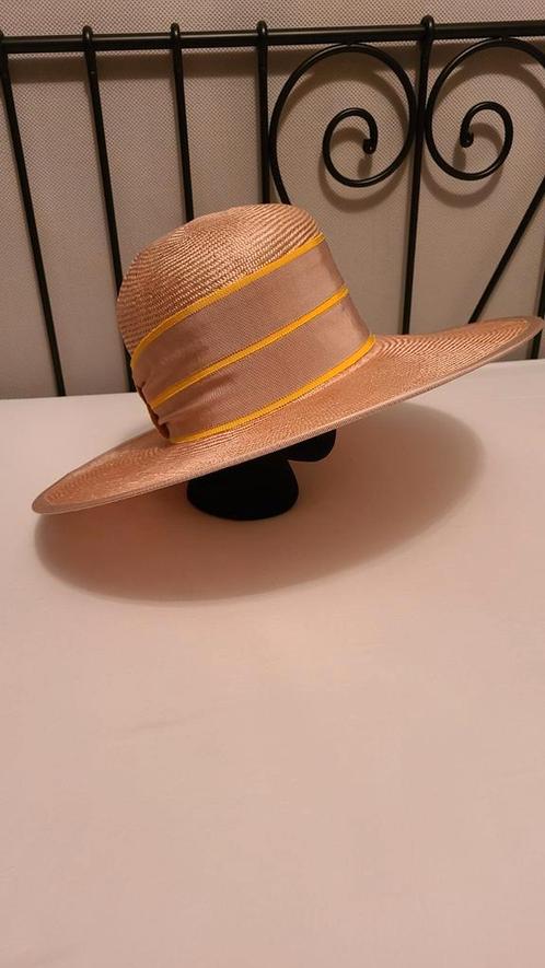 Feestelijke hoed, Kleding | Dames, Hoeden en Petten, Nieuw, Ophalen of Verzenden