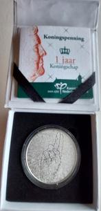 Zilveren Koningspenning 1 jaar Koningskap 2015., Ophalen of Verzenden, Overige waardes, Setje, Zilver
