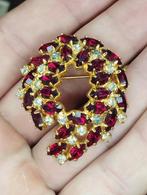 prachtige vintage broche van oud Tsjechisch granaatglas, Ophalen of Verzenden, Zo goed als nieuw, Overige materialen