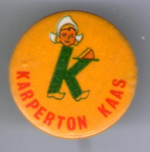 2 Karperton kaas buttons ( K_154-155 ), Verzamelen, Speldjes, Pins en Buttons, Nieuw, Speldje of Pin, Merk, Verzenden