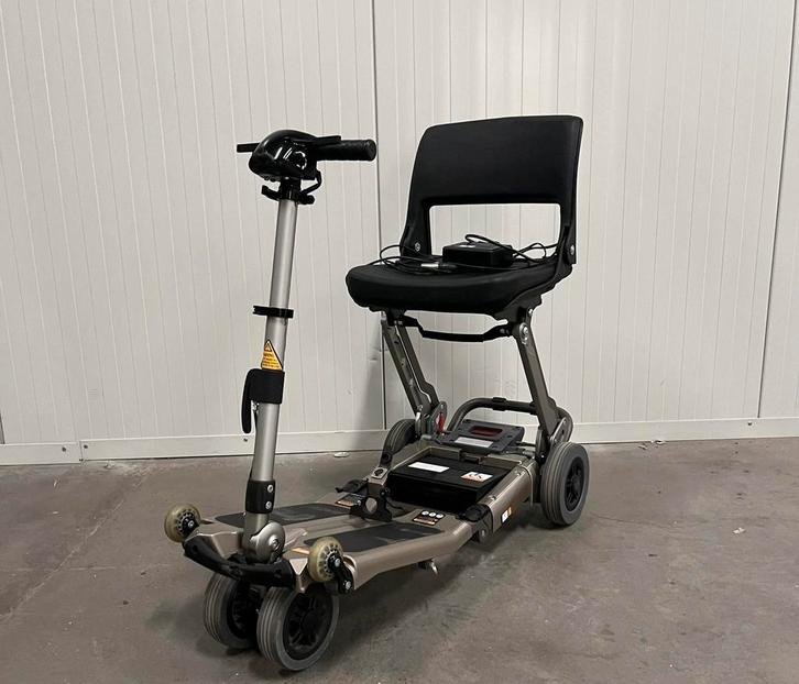 Luggie opvouwbare reis scootmobiel, Diversen, Rolstoelen, Zo goed als nieuw, Elektrische rolstoel, Inklapbaar, Ophalen