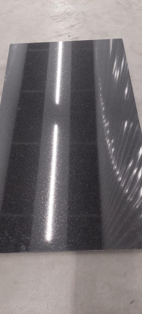 Natuursteen basalt platen 30,5  60 cm – 99 stuks (19 m²), Doe-het-zelf en Verbouw, Tegels, Nieuw, Overige typen, Overige materialen