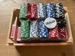 Poker chips/fiches 6x 100 stuks, Hobby en Vrije tijd, Gezelschapsspellen | Kaartspellen, Gebruikt, Ophalen of Verzenden