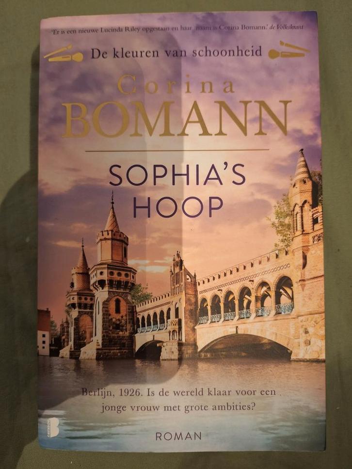 Sophia's Hoop - Corina Bomann, Boeken, Romans, Gelezen, Nederland, Ophalen of Verzenden
