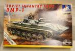 Soviet Infantry Tank BMP-1, Hobby en Vrije tijd, 1:32 tot 1:50, Ophalen of Verzenden, Italeri, Zo goed als nieuw