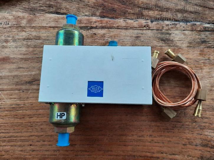 Alco 2834007 olieverschildrukpressostaat -oiledrukbeveilig, Hobby en Vrije tijd, Elektronica-componenten, Nieuw, Ophalen of Verzenden