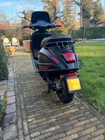 Vespa sprint 2021 | BROM | 9500km, Fietsen en Brommers, Scooters | Vespa, Ophalen, Maximaal 45 km/u, Vespa S, Zo goed als nieuw