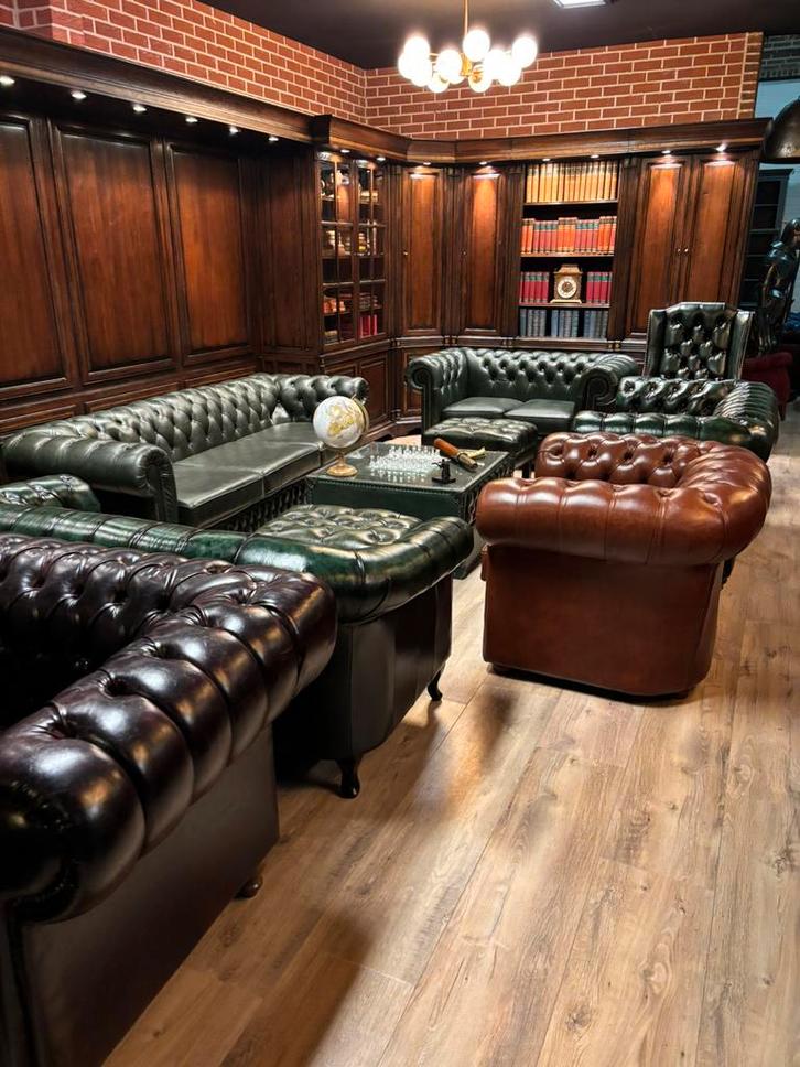Chesterfield klassiek kantoor engels bureau interieur, Antiek en Kunst, Antiek | Kantoor en Zakelijk, Ophalen