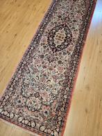 Vintage handgeknoopt perzisch tapijt loper ghom zijde 204x64, Info@SlatsAntiek.nl, Perzisch, 200 cm of meer, Rechthoekig