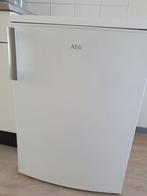 Koelkast AEG RTB91431AW, Ophalen, Minder dan 85 cm, 100 tot 150 liter, Zo goed als nieuw