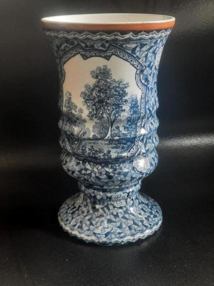 Flamand vaas , Villeroy en Boch, Antiek en Kunst, Antiek | Vazen, Ophalen of Verzenden