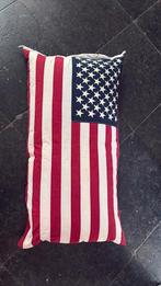 Kussen met Amerikaanse vlag, Huis en Inrichting, Woonaccessoires | Kussens, Ophalen, Zo goed als nieuw, Wit, Rechthoekig