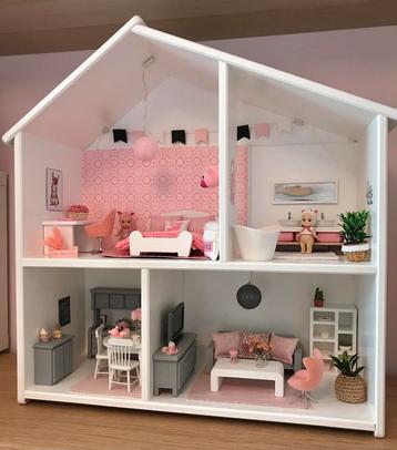 Modern poppenhuis volledig ingericht hip trendy roze NIEUW beschikbaar voor biedingen