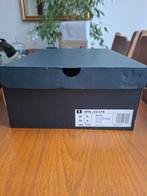 Adidas NMD_V3 Gore-Tex maat 44, Ophalen, Zo goed als nieuw