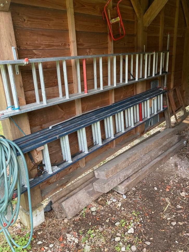 Twee altrex ladders, Doe-het-zelf en Verbouw, Ladders en Trappen, Gebruikt, 4 meter of meer, Opvouwbaar of Inschuifbaar, Ophalen