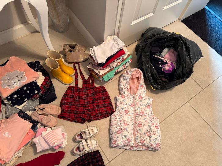 Meisjeskleding 4-6 jaar, goede staat, Kinderen en Baby's, Kinderkleding | Kinder-kledingpakketten, Gebruikt, Overige maten, Ophalen of Verzenden