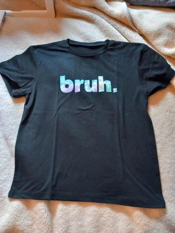 T-shirt maat S. Bruh beschikbaar voor biedingen