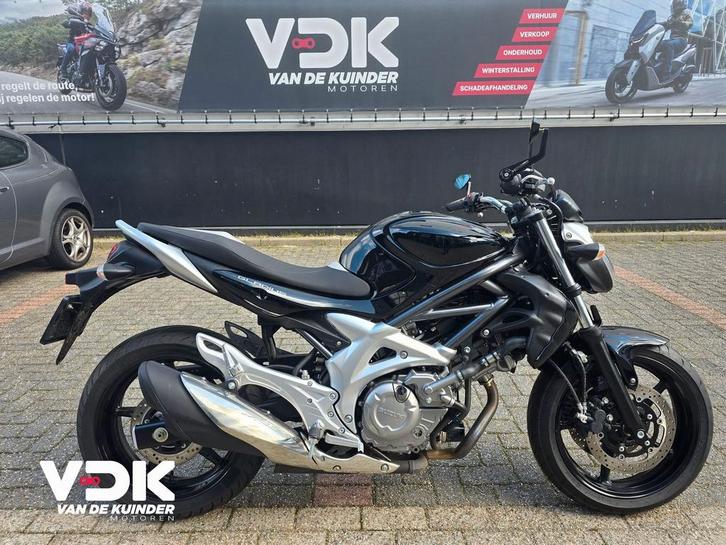 Suzuki Gladius 650 (bj 2014), Motoren, Motoren | Suzuki, Bedrijf, Naked bike, meer dan 35 kW, 2 cilinders, Motorrijbewijs A
