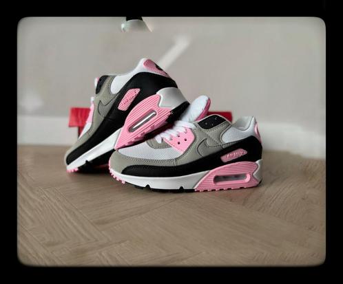Nike Air Max 90 Surplus Pink – Maat 36 – Nieuw in Doos, Kleding | Dames, Schoenen, Zo goed als nieuw, Sneakers of Gympen, Grijs