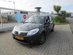 Dacia Sandero 1.2 Lauréate, Voorwielaandrijving, Gebruikt, Origineel Nederlands, Handgeschakeld