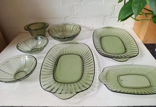 Persglazen groene schalen Neerlandia van Copier, Leerdam, Antiek en Kunst, Antiek | Servies los, Ophalen of Verzenden