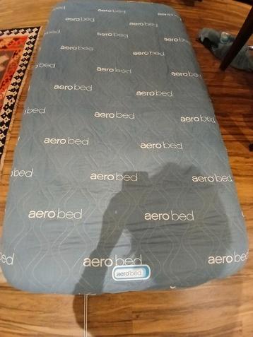 Aerobed 90x200 met Pomp & Overtrek beschikbaar voor biedingen