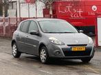 Renault Clio 1.2 16V 55KW 5-DRS  2012 Grijs Km St 117466 Nap, Stof, 74 pk, 4 cilinders, 49 €/maand