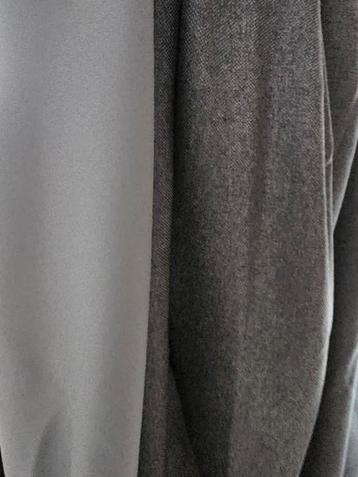 Verduisterend gordijn 260 hoog V56 beschikbaar voor biedingen