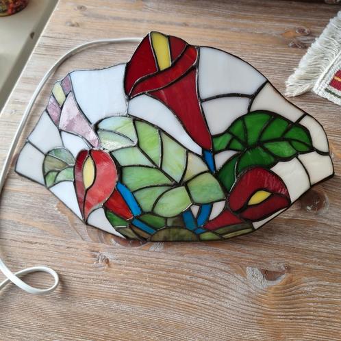 2 Tiffany Wandlampen Bloemmotief, Huis en Inrichting, Lampen | Wandlampen, Gebruikt, Glas, Ophalen of Verzenden