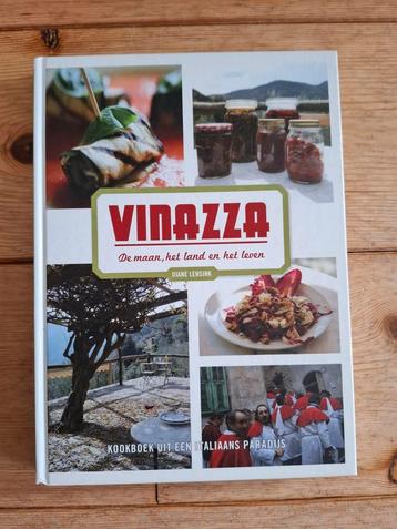 D. Lensink - Vinazza: de maan, het land en het leven beschikbaar voor biedingen