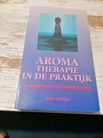 AROMATHERAPIE in de Praktijk veelzijdige krachten aromatisc, Ophalen of Verzenden, Zo goed als nieuw, Schrijver: John Kercher Titel: Aroma Therapie in de Praktijk
