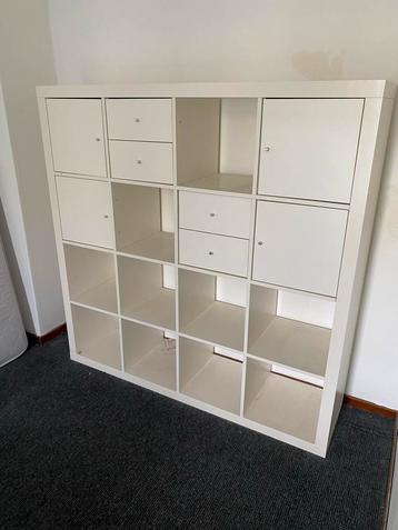 Witte Boekenkast met Vakken en Lades ikea billy beschikbaar voor biedingen