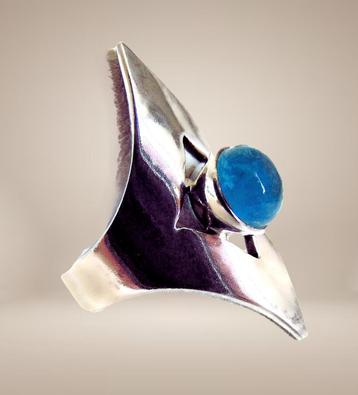 Prachtige  925 zilver LANGE design ring met topaas M17/17,5! beschikbaar voor biedingen