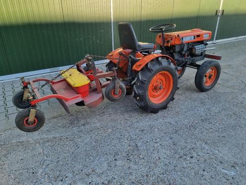 Smalspoor trekker Kubota B6000 met maaier, Zakelijke goederen, Agrarisch | Tractoren, Overige merken, tot 80 Pk, Gebruikt, Ophalen