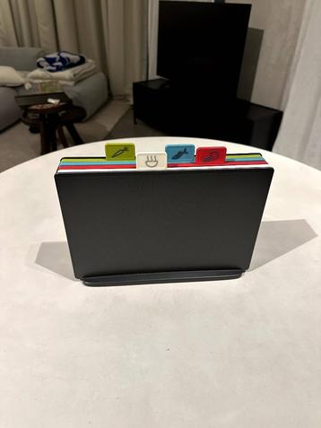 Joseph Joseph Gekleurde Snijplanken beschikbaar voor biedingen