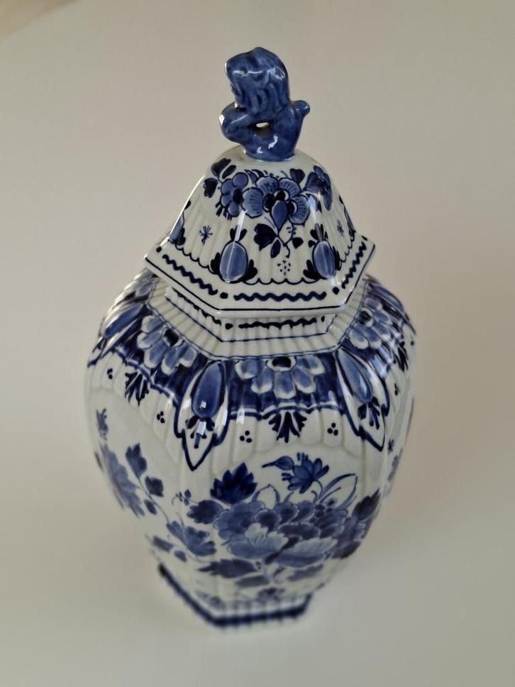 Delfts blauwe zeskant deksel vaas, Antiek en Kunst, Antiek | Vazen, Ophalen of Verzenden