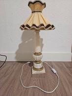 Vintage Tafellamp - Albast & Messing Voet - Geplooide Kap, Ophalen, Gebruikt, 50 tot 75 cm, Vintage