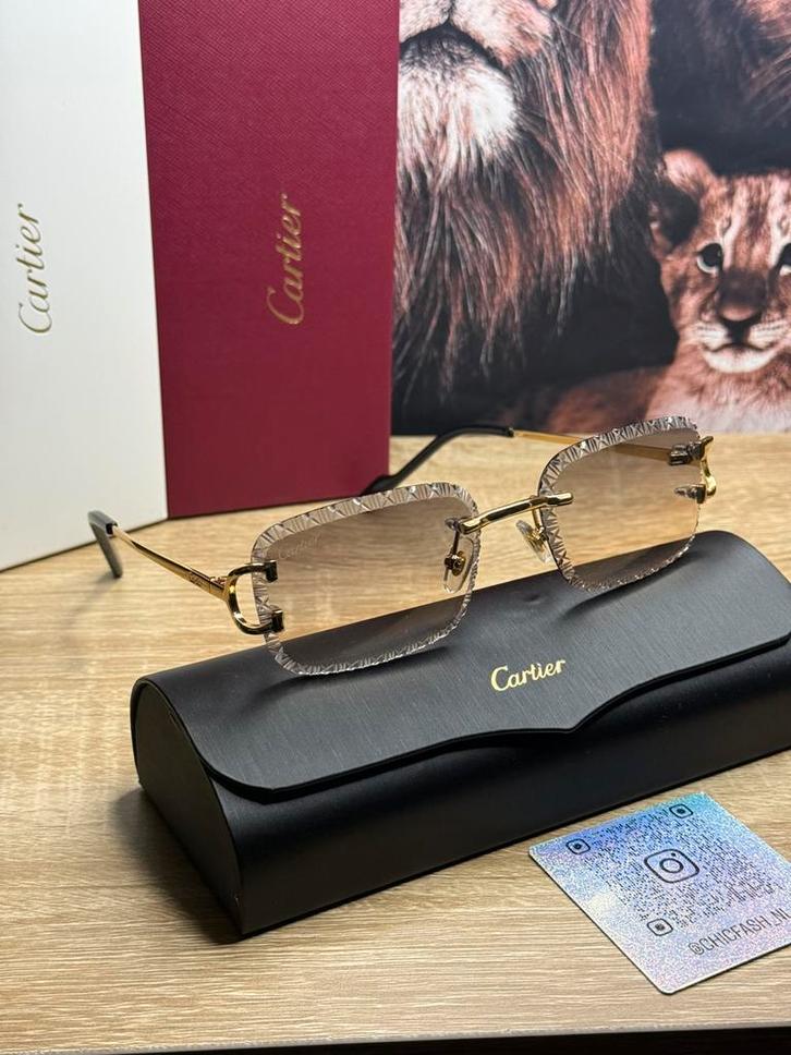 Cartier zonnebril Diamond cut Nieuwe Collectie, Sieraden, Tassen en Uiterlijk, Zonnebrillen en Brillen | Heren, Zo goed als nieuw