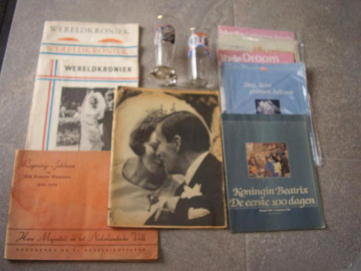 Diverse items Koninklijk Huis, Verzamelen, Koninklijk Huis en Royalty, Zo goed als nieuw, Tijdschrift of Boek, Verzenden