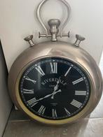 Riverdale Wandklok - Stijlvol Design!, Huis en Inrichting, Woonaccessoires | Klokken, Ophalen, Gebruikt, Analoog, Wandklok