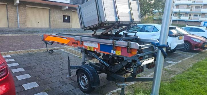 Paus Verhuislift 18 meter, Zakelijke goederen, Machines en Bouw | Liften, Steigers en Ladders, Ophalen of Verzenden