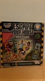 Nieuw in folie escape your house spy team, 6 missies, Hobby en Vrije tijd, Gezelschapsspellen | Bordspellen, Nieuw, Vijf spelers of meer