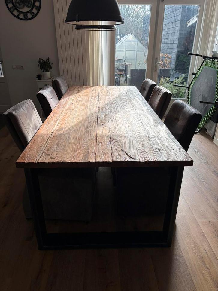 Robuuste houten eettafel met U poot en zes stoelen, Huis en Inrichting, Tafels | Eettafels, Gebruikt, 50 tot 100 cm, 200 cm of meer