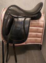 Frank Baines dressuur zadel, 17.5 inch met wijde boom, Ophalen, Gebruikt, Dressuur