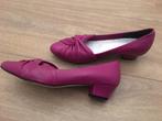 Pumps kleine hak - fuchsia roze 37,5 - leer - leder, Schoenen met lage hakken, Ophalen of Verzenden, Zo goed als nieuw, Roze